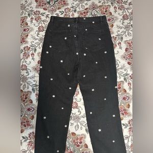 PacSun straight leg embroidered daisy jeans